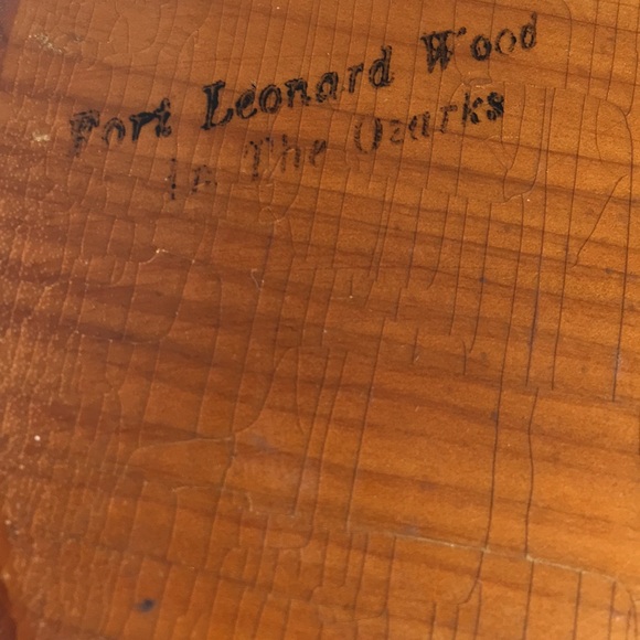 Vintage cedar wood what-not box - Picture 9 of 10